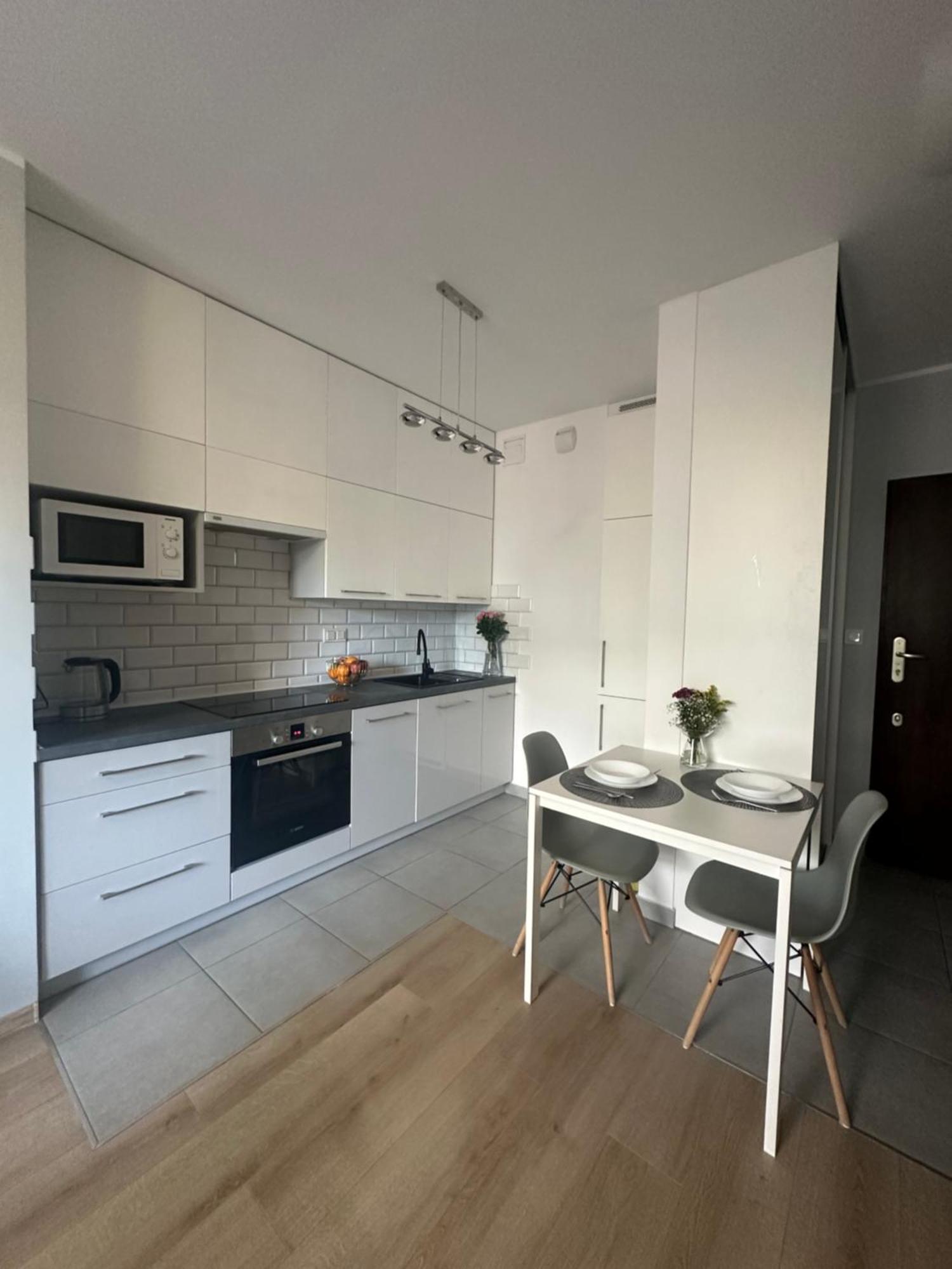 Cosy Apartment Near To The Chopin'S Airport Cybernetyki 2C Βαρσοβία Εξωτερικό φωτογραφία